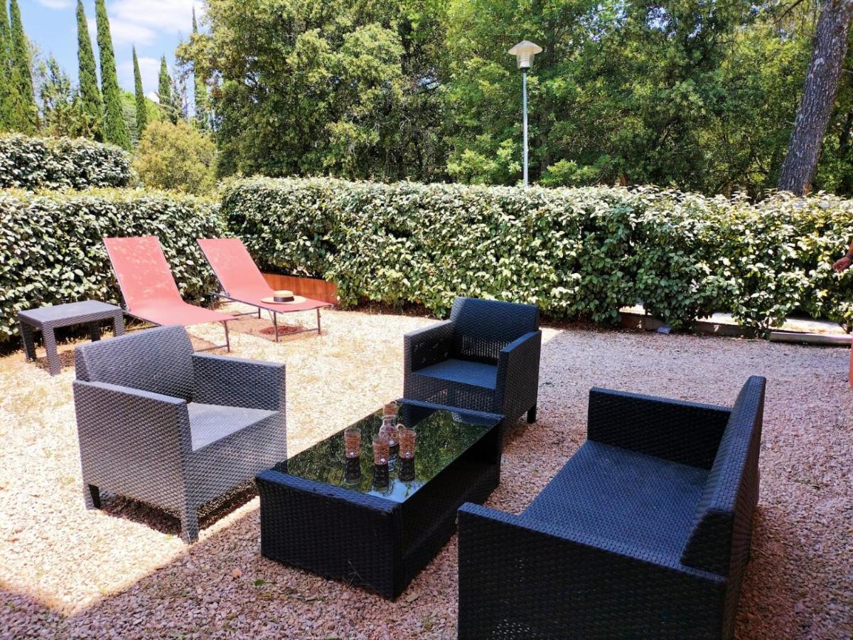 דירות Roussillon en Isere Quietude En Luberon מראה חיצוני תמונה