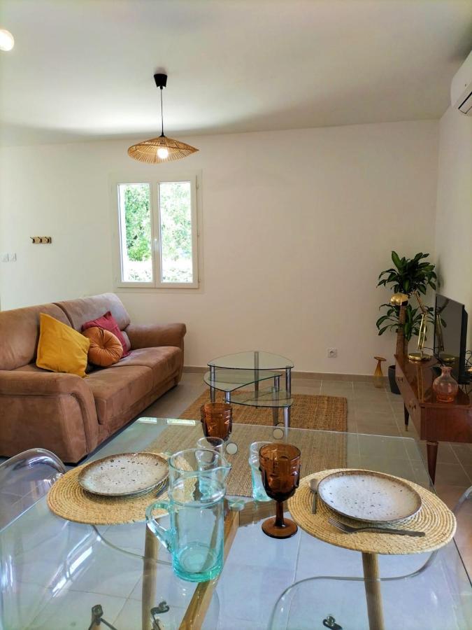דירות Roussillon en Isere Quietude En Luberon מראה חיצוני תמונה